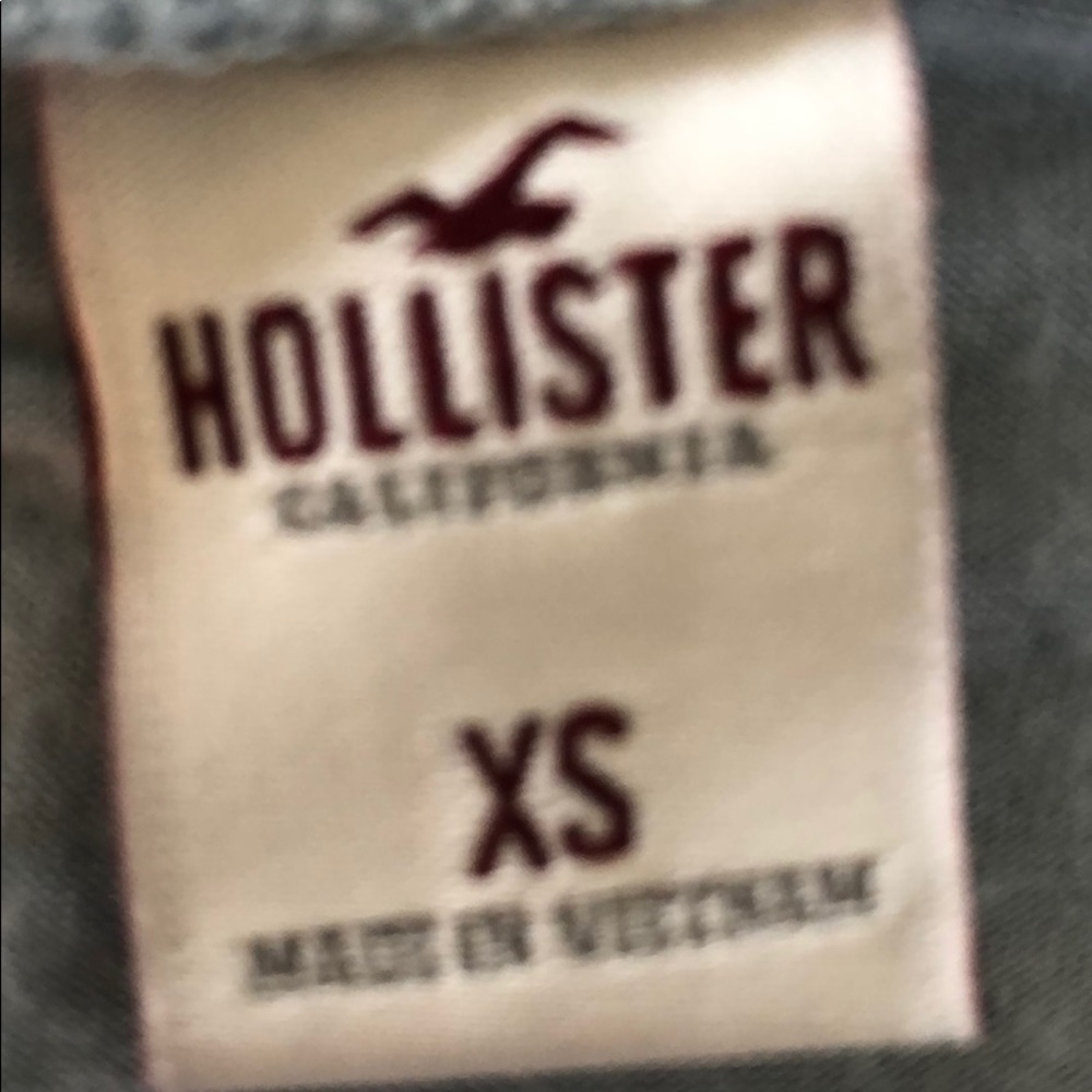 Long sleeve fading blue tee. - Picture 3 of 3